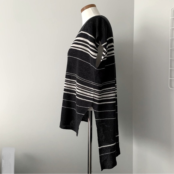 Eileen Fisher Organic Linen Knit Boxy Short Sleeve Poncho Striped Top Graphite/… - Picture 8 of 10